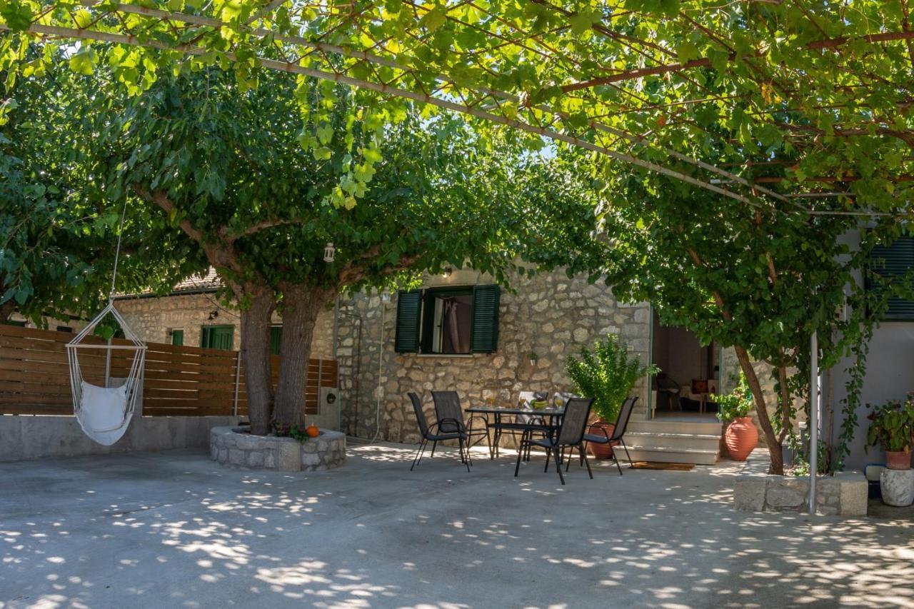 Villa Mouria Pinakokhorion Luaran gambar